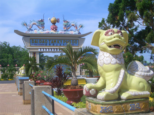 Cao Dai Temple